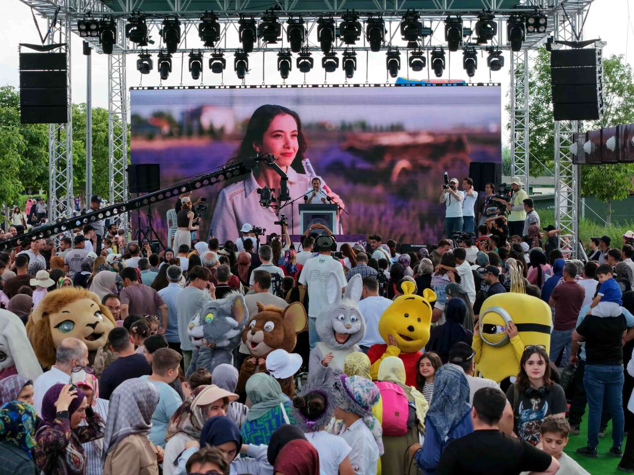 Konya’da lavanta festivali başladı! Binlerce kişi mor tarlalara akın etti 4